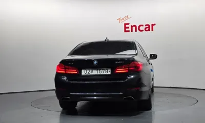 BMW 5-Series 2018, 202921 км, за 16251.7 USD