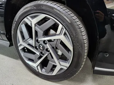 Hyundai Kona 2024, 36116 км, за 18373.38 USD