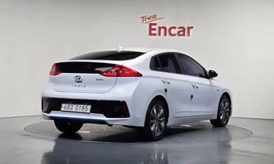 Hyundai Ioniq 2016, 81979 км, за 8402.26 USD