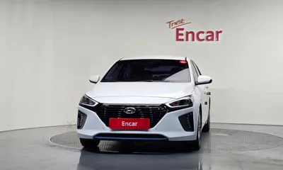 Hyundai Ioniq 2016, 81979 км, за 8402.26 USD