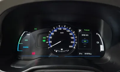 Hyundai Ioniq 2016, 81979 км, за 8402.26 USD - фото 8