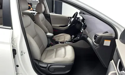 Hyundai Ioniq 2016, 81979 км, за 8402.26 USD - фото 26