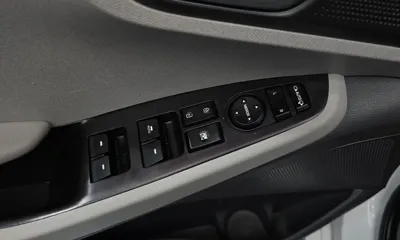 Hyundai Ioniq 2016, 81979 км, за 8402.26 USD - фото 29