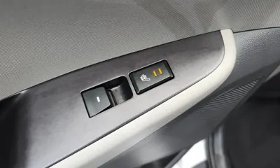 Hyundai Ioniq 2016, 81979 км, за 8402.26 USD - фото 30