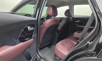 Kia Niro 2020, 77056 км, за 12421.54 USD - фото 17