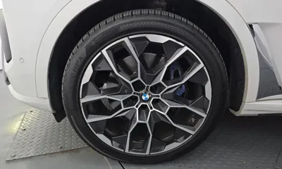BMW X7 2024, 47283 км, за 56140.97 USD