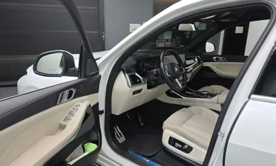 BMW X7 2024, 47283 км, за 56140.97 USD - фото 10