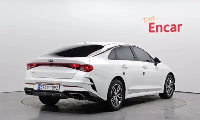 Kia K5 2021, 78364 км, за 11826.89 USD