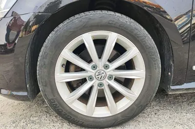 Volkswagen Passat 2017, 114600 км, за 8957 USD - фото 10