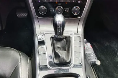 Volkswagen Passat 2017, 114600 км, за 8957 USD - фото 16