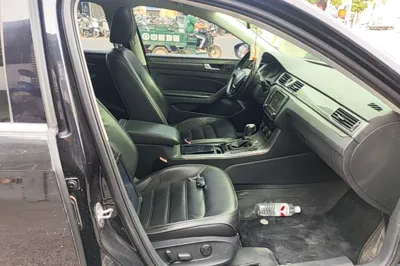 Volkswagen Passat 2017, 114600 км, за 8957 USD - фото 19
