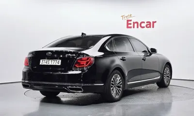 Kia K9 2020, 224257 км, за 7947.89 USD