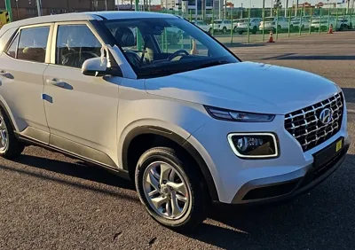 Hyundai Venue 2026, 7 км, за 2225.16 USD