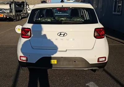 Hyundai Venue 2026, 7 км, за 2225.16 USD