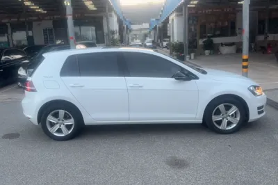Volkswagen Golf 2016, 60800 км, за 9249 USD