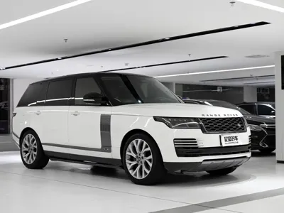 Land Rover Range Rover 2021, 56000 км, за 116522.07 USD