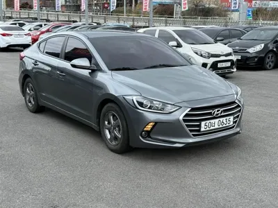 Hyundai Avante 2016, 124000 км, за 5684.83 USD
