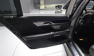 BMW 7-Series 2017, 129682 км, за 17986.08 USD - фото 25