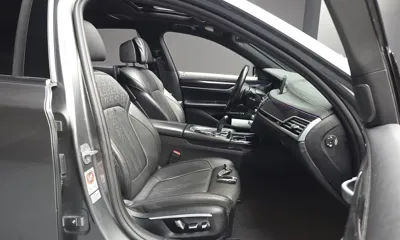 BMW 7-Series 2017, 129682 км, за 17986.08 USD - фото 26