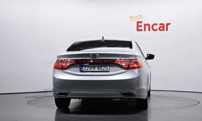 Hyundai Grandeur 2014, 129499 км, за 4294.68 USD