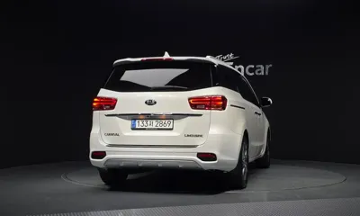 Kia Canival 2019, 151402 км, за 9933.77 USD