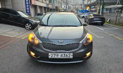 Kia K3 2013, 180000 км, за 2776.16 USD