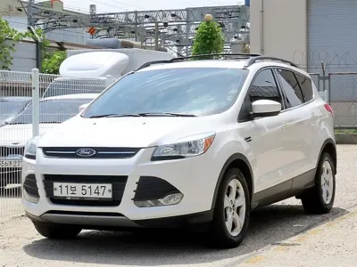 Ford Escape 2015, 125152 км, за 4297.71 USD
