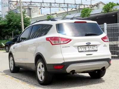 Ford Escape 2015, 125152 км, за 4297.71 USD