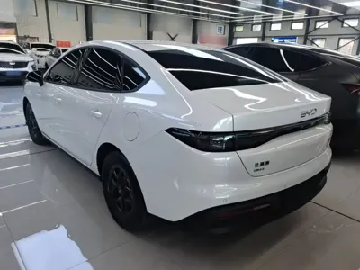 BYD Seal 05 DM-i 2025, 38300 км, за 9355.25 USD