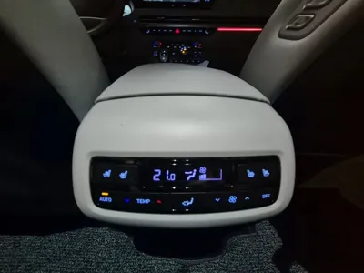 Hyundai Palisade 2024, 35000 км, за 17625.05 USD - фото 17