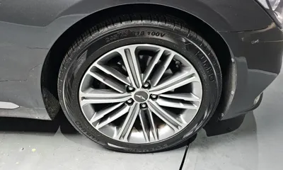 Genesis G80 2017, 259424 км, за 6081.44 USD