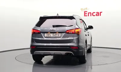 Hyundai Santafe 2015, 177233 км, за 65636.08 USD