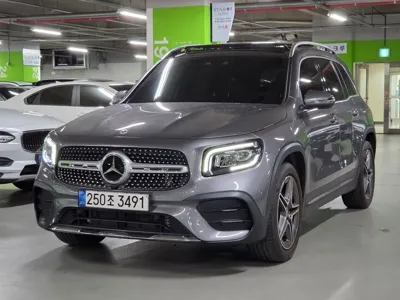 Mercedes-Benz GLB-Class · 2022 год