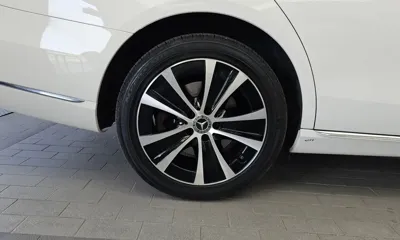 Mercedes-Benz E-Class 2019, 26614 км, за 21824.12 USD