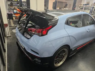 Hyundai Veloster 2019, 184351 км, за 7806.41 USD