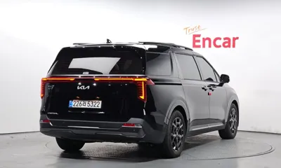 Kia Canival 2025, 3768 км, за 44039.7 USD