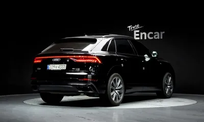 Audi Q8 2021, 111772 км, за 37442.19 USD