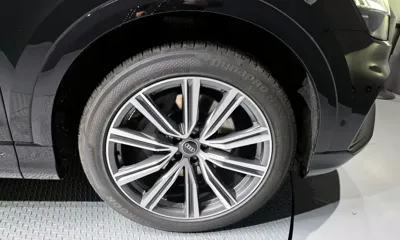 Audi Q8 2021, 111772 км, за 37442.19 USD