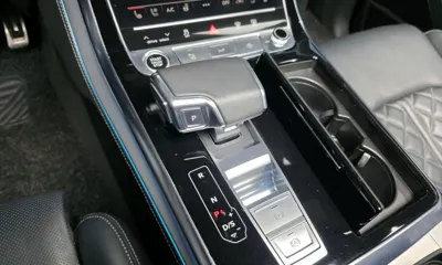 Audi Q8 2021, 111772 км, за 37442.19 USD - фото 9