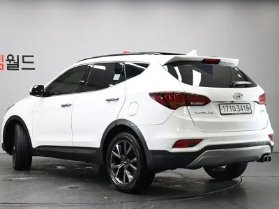 Hyundai Santafe 2016, 145110 км, за 8395.03 USD