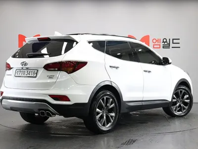 Hyundai Santafe 2016, 145110 км, за 8395.03 USD