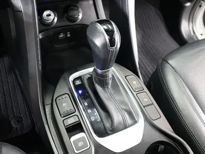 Hyundai Santafe 2016, 145110 км, за 8395.03 USD - фото 8