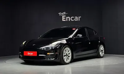 Tesla Model 3 · 2021 год
