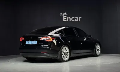 Tesla Model 3 2021, 124877 км, за 20161.3 USD