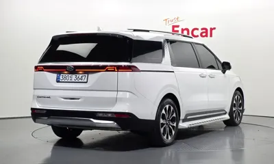 Kia Canival 2021, 46950 км, за 17133.56 USD