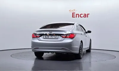 Hyundai Sonata 2010, 254235 км, за 1454.26 USD