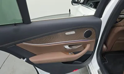 Mercedes-Benz E-Class 2022, 27086 км, за 27452.54 USD - фото 25