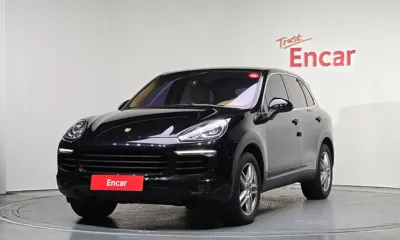 Porsche Cayenne · 2015 год