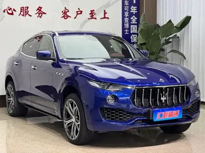 Maserati Levante 2019, 61000 км, за 37521.34 USD