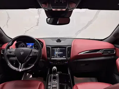 Maserati Levante 2019, 61000 км, за 37521.34 USD - фото 8